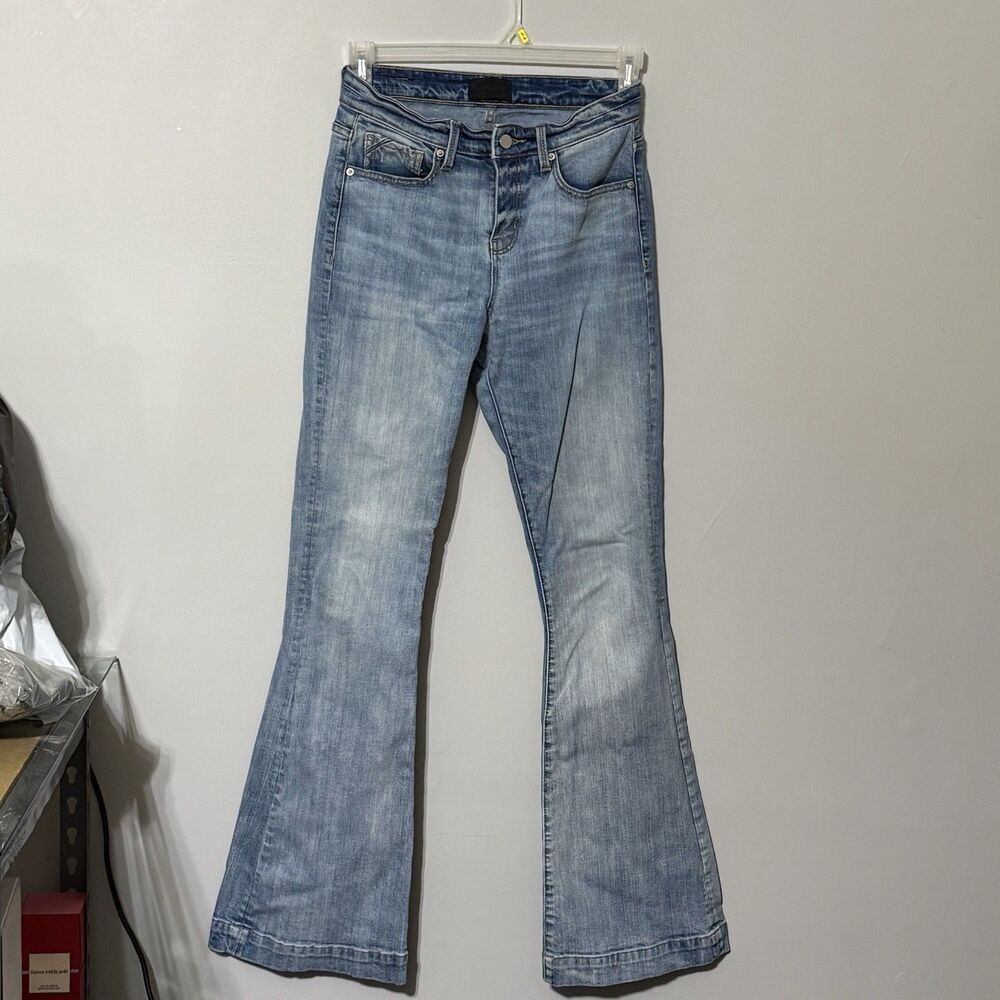 Buckle Black No. 53 High Rise Flare Jeans 28x34 Light Wash Y2K Retro Boho